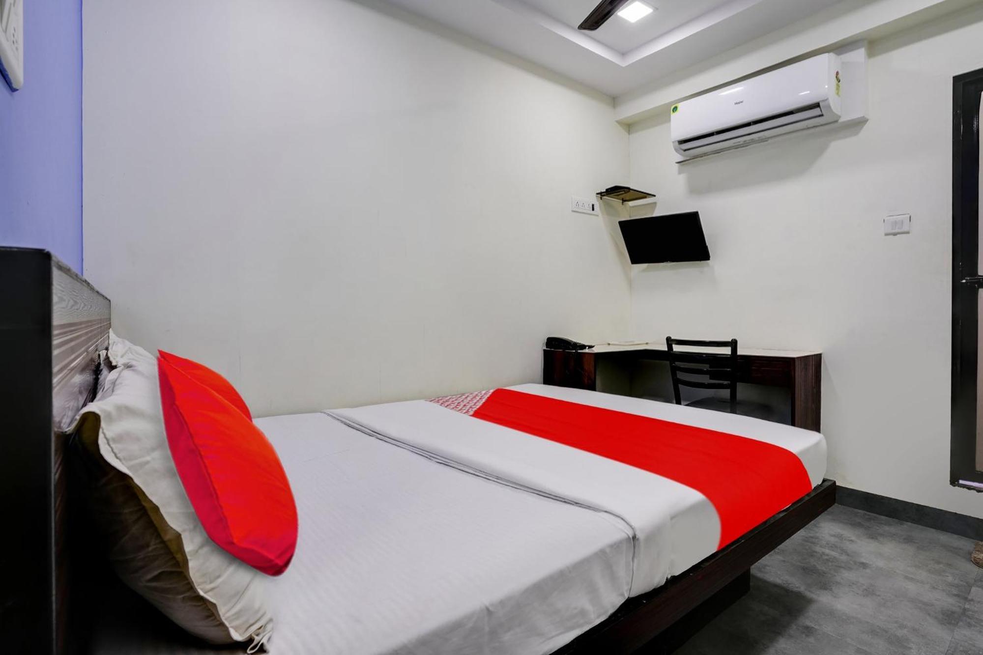 Hotel O Ashwi Нави Мумбаи Экстерьер фото