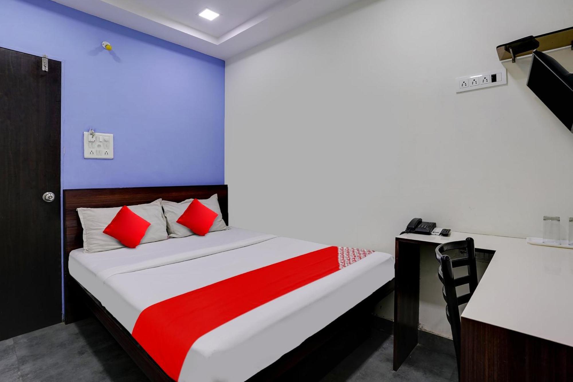 Hotel O Ashwi Нави Мумбаи Экстерьер фото