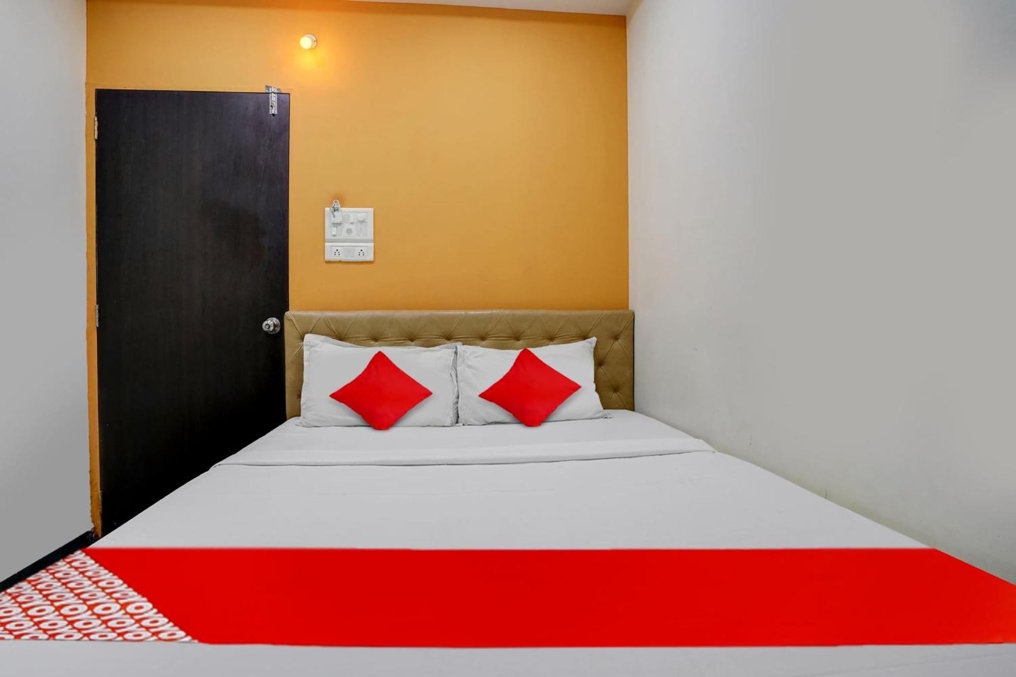 Hotel O Ashwi Нави Мумбаи Экстерьер фото